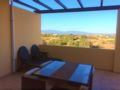 Modern 2 Bed Apt on Resort With Pool, Nr Carvoeiro ホテル詳細