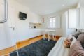 RENT4REST MOURARIA LISBON 1 BEDROOM DUPLEX AP ホテル詳細