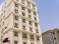Strato Hotel by Warwick ホテル詳細