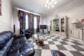 Nevsky 109 - Beautiful living room ホテル詳細