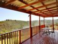 Cottage on private estate with panoramic views ホテル詳細