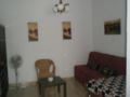 Apartamentos Granados Loyola casa-patio ホテル詳細