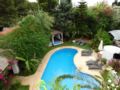 Families Villa with pool near Town ホテル詳細