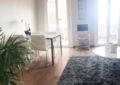 SUNNY APARTMENT IN GRACIA BALCONY AND WIFI ホテル詳細