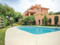 Five-Bedroom Holiday Home in Marbella ホテル詳細