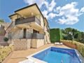 Five-Bedroom Holiday Home in Tordera ホテル詳細