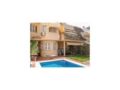 Six-Bedroom Holiday Home in Fuengirola ホテル詳細