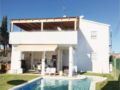 Three-Bedroom Apartment in Roda de Bara ホテル詳細
