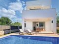 Two-Bedroom Holiday Home in Cala Llombards ホテル詳細