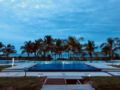 1-2-3 Oceanfront Condo ホテル詳細