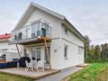 Four-Bedroom Holiday Home in Stromstad ホテル詳細
