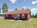 Three-Bedroom Holiday Home in Ljungby ホテル詳細