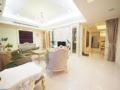 5 min MRT SongShan Luxury Baroque 4BD2BR. ホテル詳細