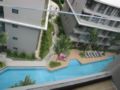 1 Bedroom 7th floor pool view 600 meters to beach ホテル詳細