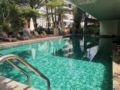 120SQM 2 Suite condo and Excellent Location ホテル詳細