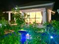 2 Bedroom Luxury Pool Villa Jasmine -walk to beach ホテル詳細