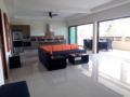 2 SAMUI HOLIDAYS RESIDENCE with swimming pool ホテル詳細