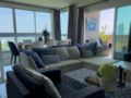 3 Bedroom Condominium with sea view ホテル詳細