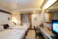 Amazing location room Twin beds 2 minutes to beach ホテル詳細