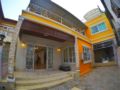 Beautiful 7 bedroom pool villa in Patong Beach ホテル詳細