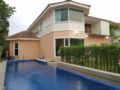 Central pattaya 8 bedroom pool villa #226 ホテル詳細