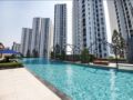 Cheap high-end condo close by MRT ホテル詳細