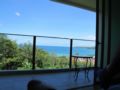 Full ocean view 1 bedroom condominium on hill. ホテル詳細