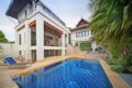 Golden Angle Pool Villa Near walking street ホテル詳細