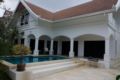 House 150 m from the beach Pattaya ホテル詳細