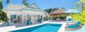 Ideal family villa, private pool and beach access. ホテル詳細