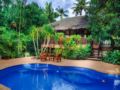 Koh Jum Beach Villas ホテル詳細