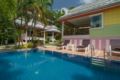 Lime Wood Resort 11BR Sleeps 22 w/Pool in Patong ホテル詳細