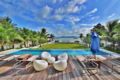 Luxurious 2 bedrms beachfront Phuket penthouse ホテル詳細