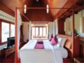 luxury 4 bedroom pool villa close to the beach ホテル詳細