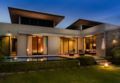 Luxury Modern 3 BDR Private Pool Villa Naiharn ホテル詳細