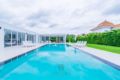 Luxury Modern 4 Bedroom Pool Villa PH111 ホテル詳細