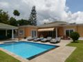 Luxury Pool Villa 604 / 4 BR 8-10 Persons ホテル詳細