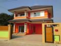 Orange Villa 4 BedRoom 5min To Nimman Free Pick Up ホテル詳細