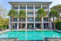 Palm Springs Resort 28BR /w Pool 1km to Beach ホテル詳細