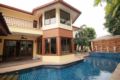 Pattaya Villa,Private Swimming Pool,CLose beach ホテル詳細