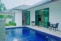 PoolVilla For 10 Persons | Center of Huahin ホテル詳細