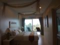 Spacious condo with sea view and mountain  ホテル詳細
