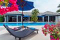 Spectacular 4-bedroom luxury villa, 20m salt pool ホテル詳細