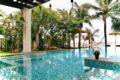 Stunning Beach front VILLA with Pool and Jacuzzi ホテル詳細