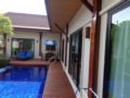 Superior three-bedroom Villa with private pool ホテル詳細