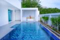 The White Pool Villa Naihan Phuket ホテル詳細