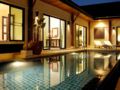 Two Villas Holiday Oriental Style Nai Harn Beach ホテル詳細