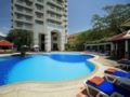 Waterfront Suites Phuket by Centara ホテル詳細
