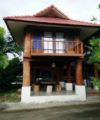ZT Chiangmai Teak Wood House ホテル詳細