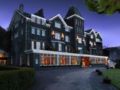 Lodore Falls Hotel ホテル詳細